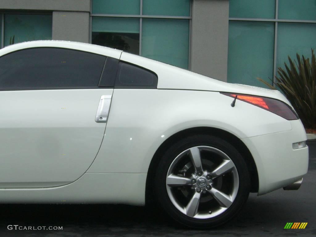 2006 350Z Enthusiast Coupe - Pikes Peak White Pearl / Carbon Black photo #5