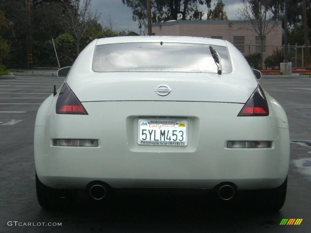 2006 350Z Enthusiast Coupe - Pikes Peak White Pearl / Carbon Black photo #6