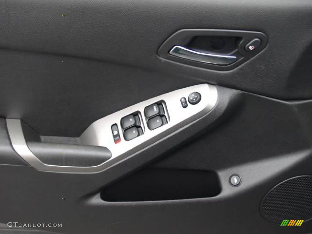 2006 G6 Sedan - Black / Ebony photo #10
