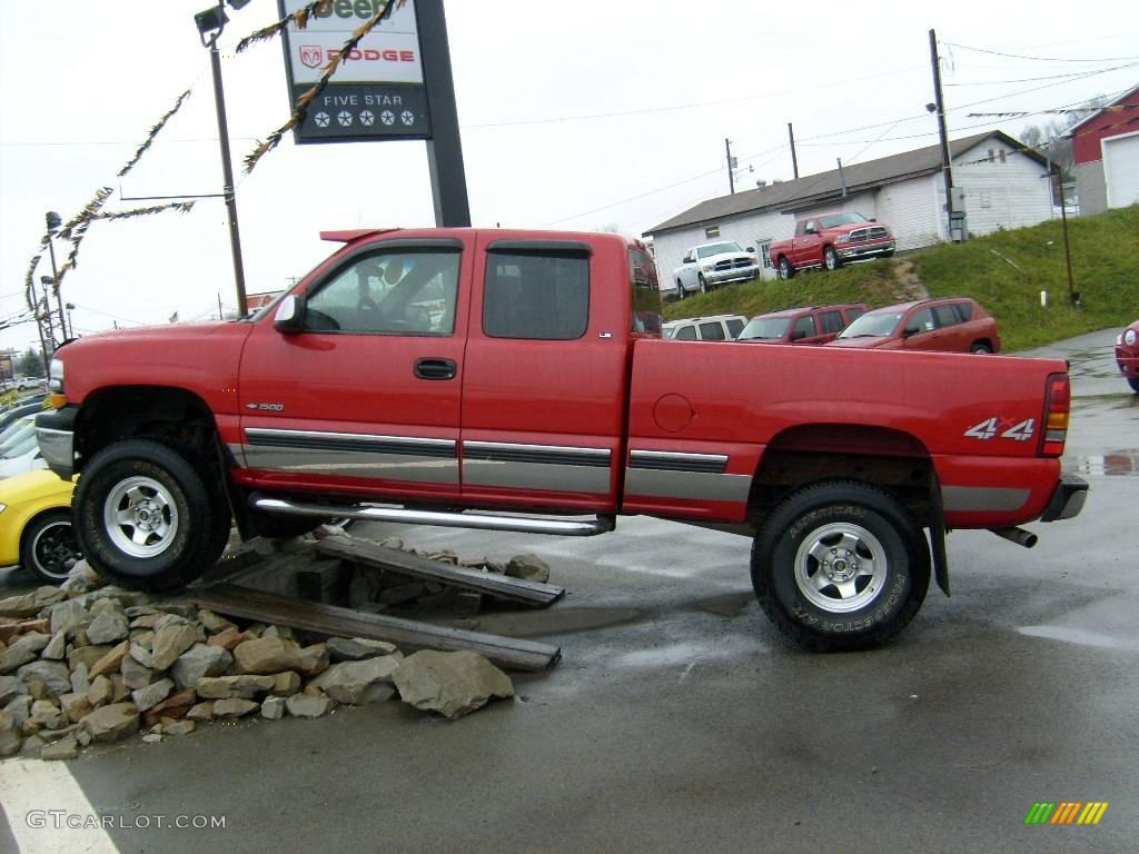 1999 Silverado 1500 LS Extended Cab 4x4 - Victory Red / Graphite photo #2