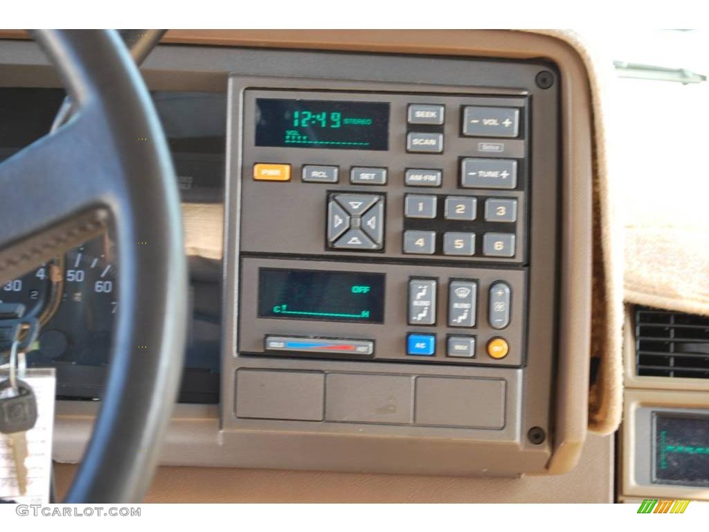1994 C/K K1500 Z71 Extended Cab 4x4 - Light Quasar Blue Metallic / Beige photo #20