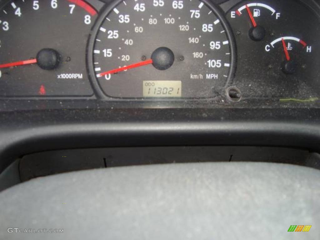 1999 Tracker 4x4 - Medium Green Metallic / Medium Gray photo #13