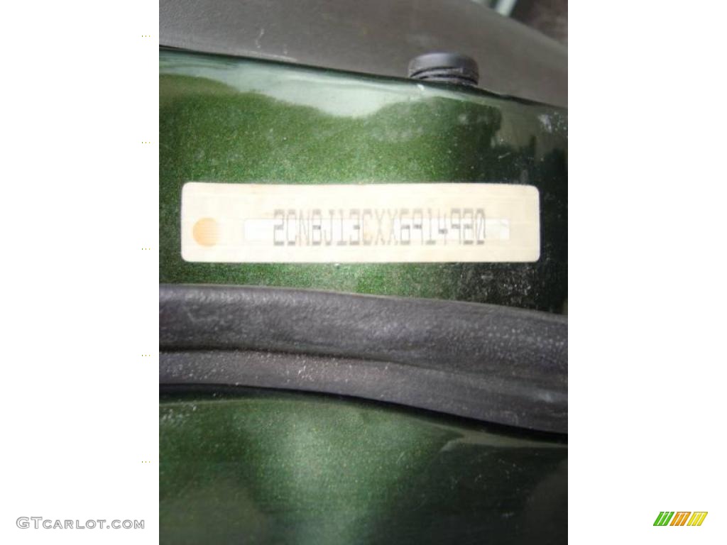 1999 Tracker 4x4 - Medium Green Metallic / Medium Gray photo #14