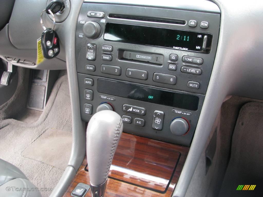 2001 Seville SLS - Crimson Red / Shale photo #17