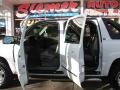 2005 Summit White Chevrolet Avalanche Z71 4x4  photo #10