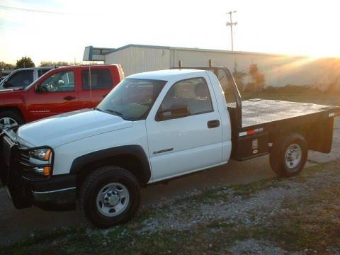 2006 Chevrolet Silverado 2500HD Work Truck Regular Cab Chassis Data, Info and Specs