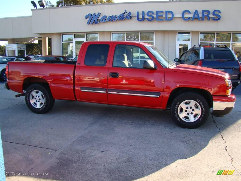 2006 Silverado 1500 LT Extended Cab - Victory Red / Tan photo #32