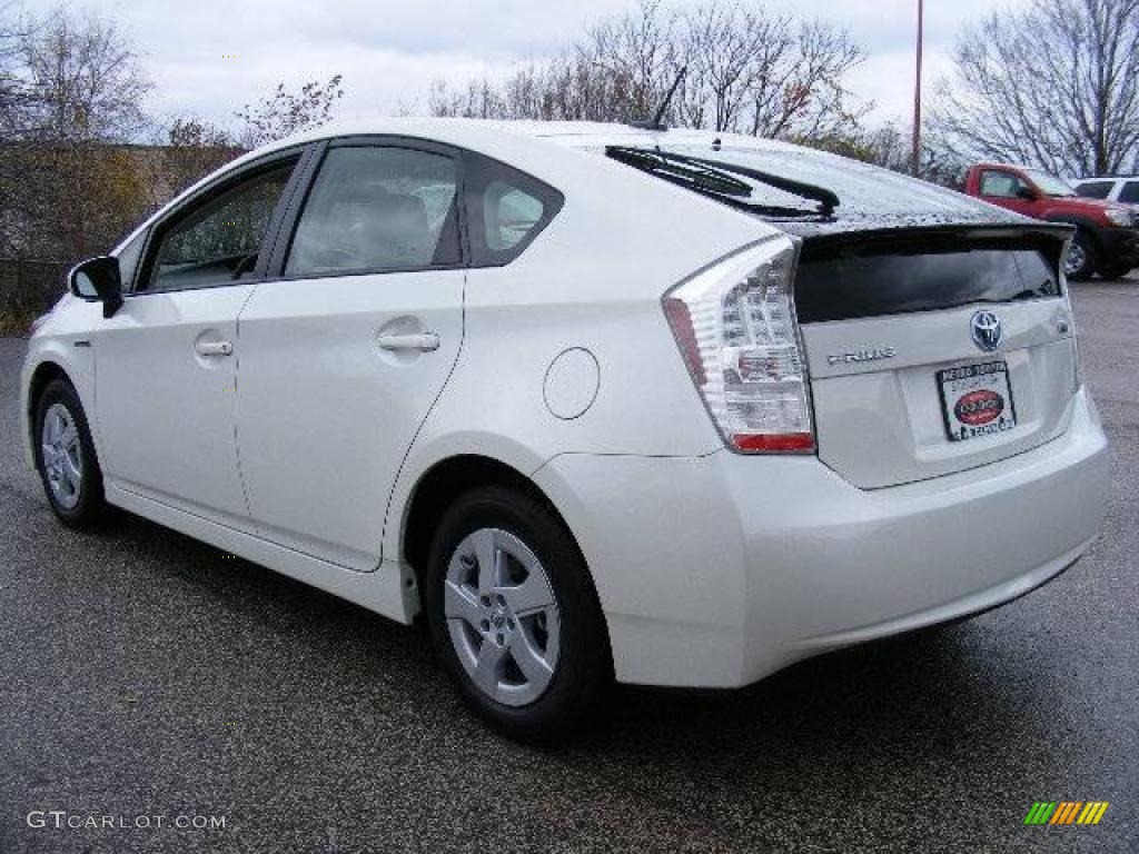 2010 Prius Hybrid II - Blizzard White Pearl / Bisque photo #5