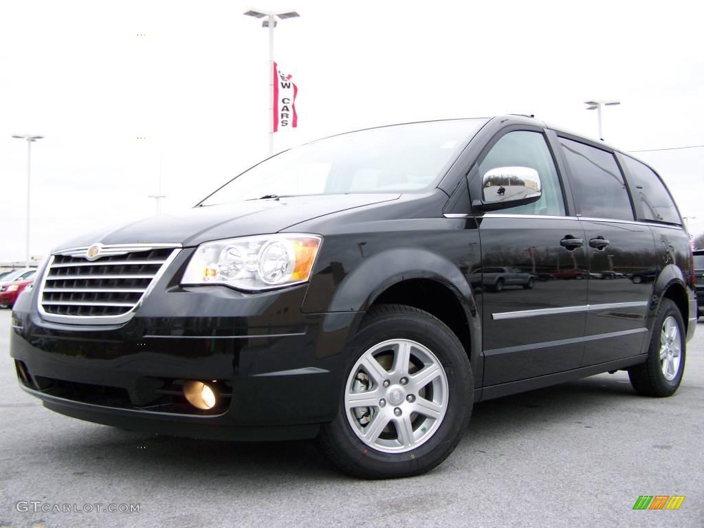 2010 Town & Country Touring - Brilliant Black Crystal Pearl / Medium Slate Gray/Light Shale photo #5