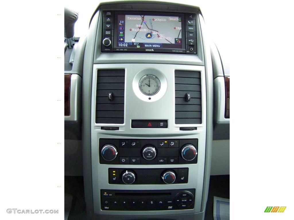 2010 Town & Country Touring - Inferno Red Crystal Pearl / Medium Slate Gray/Light Shale photo #24