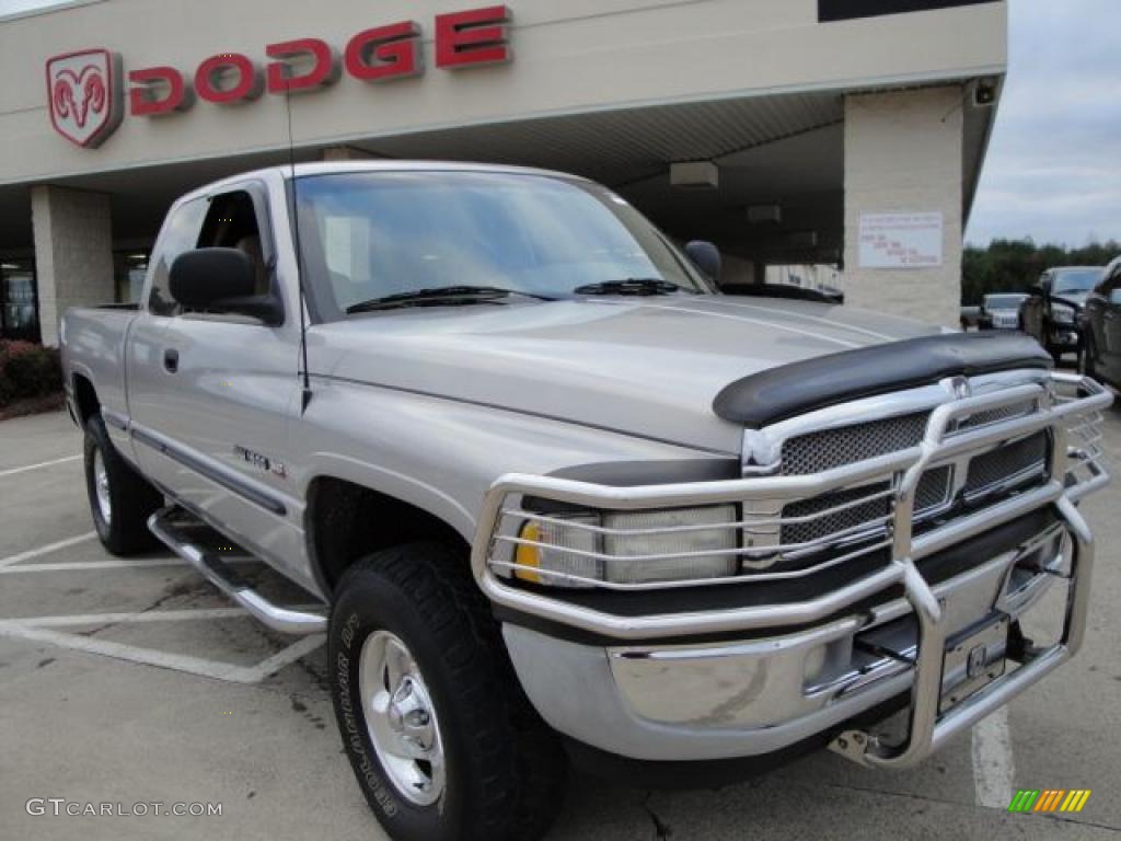 1998 Ram 1500 Laramie SLT Extended Cab 4x4 - Radiant Silver Metallic / Beige photo #1