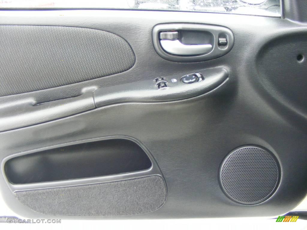 2005 Neon SRT-4 - Stone White / Dark Slate Gray photo #29