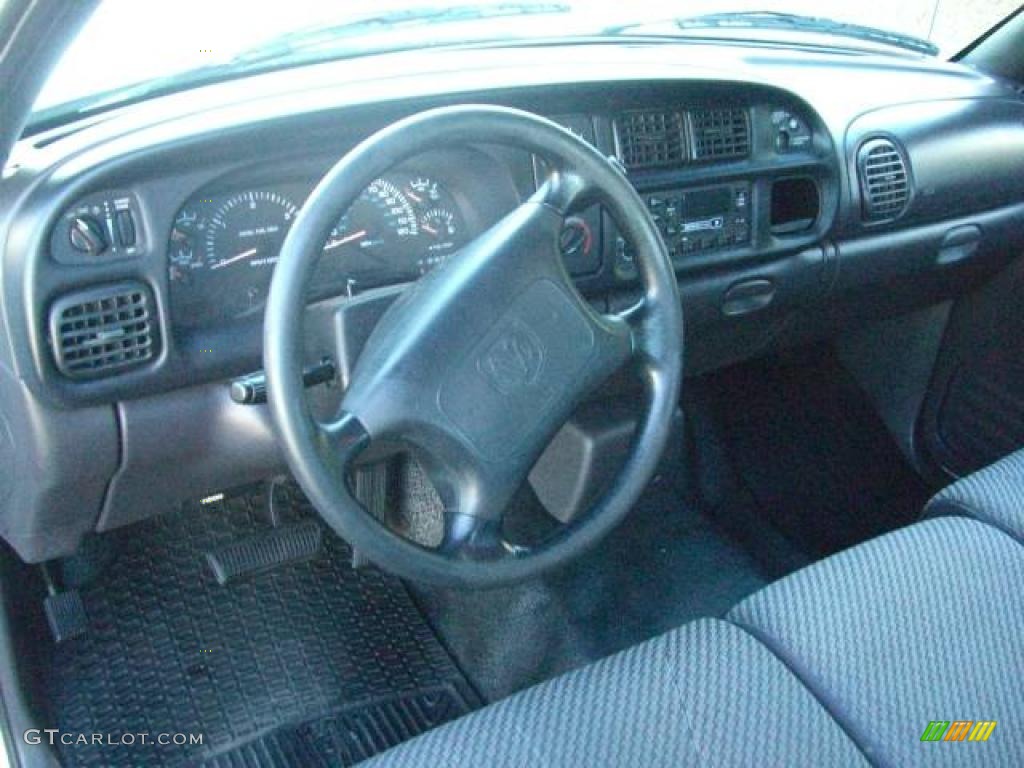 1999 Ram 2500 ST Extended Cab - Bright White / Mist Gray photo #28