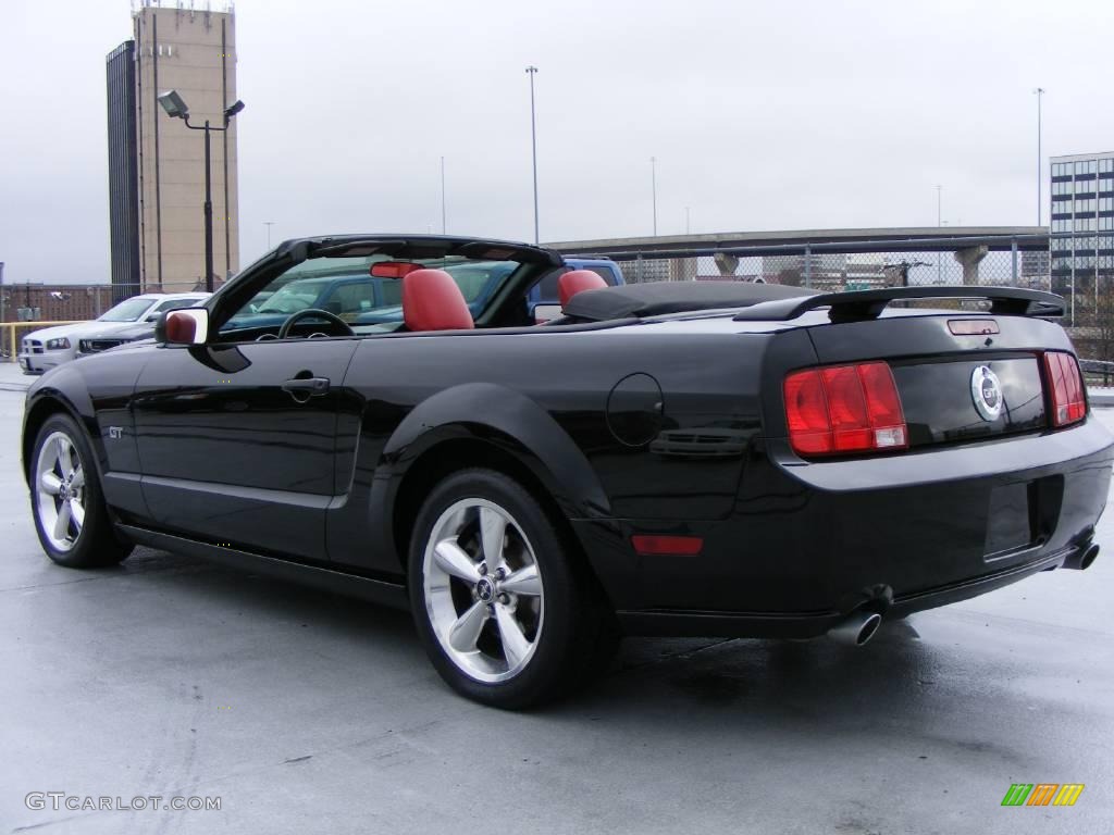 2006 Mustang GT Premium Convertible - Black / Red/Dark Charcoal photo #7