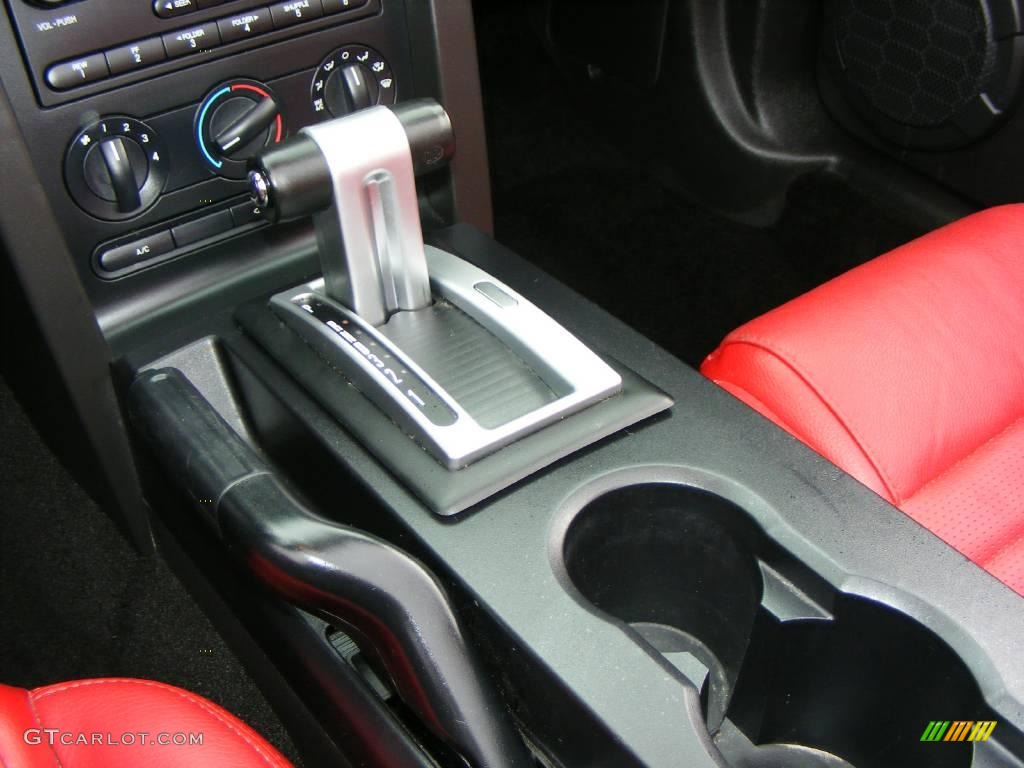 2006 Mustang GT Premium Convertible - Black / Red/Dark Charcoal photo #22