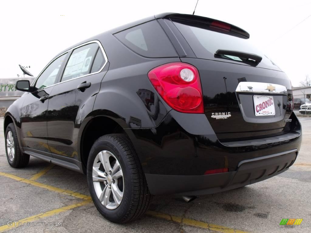 2010 Equinox LS - Black / Jet Black/Light Titanium photo #3