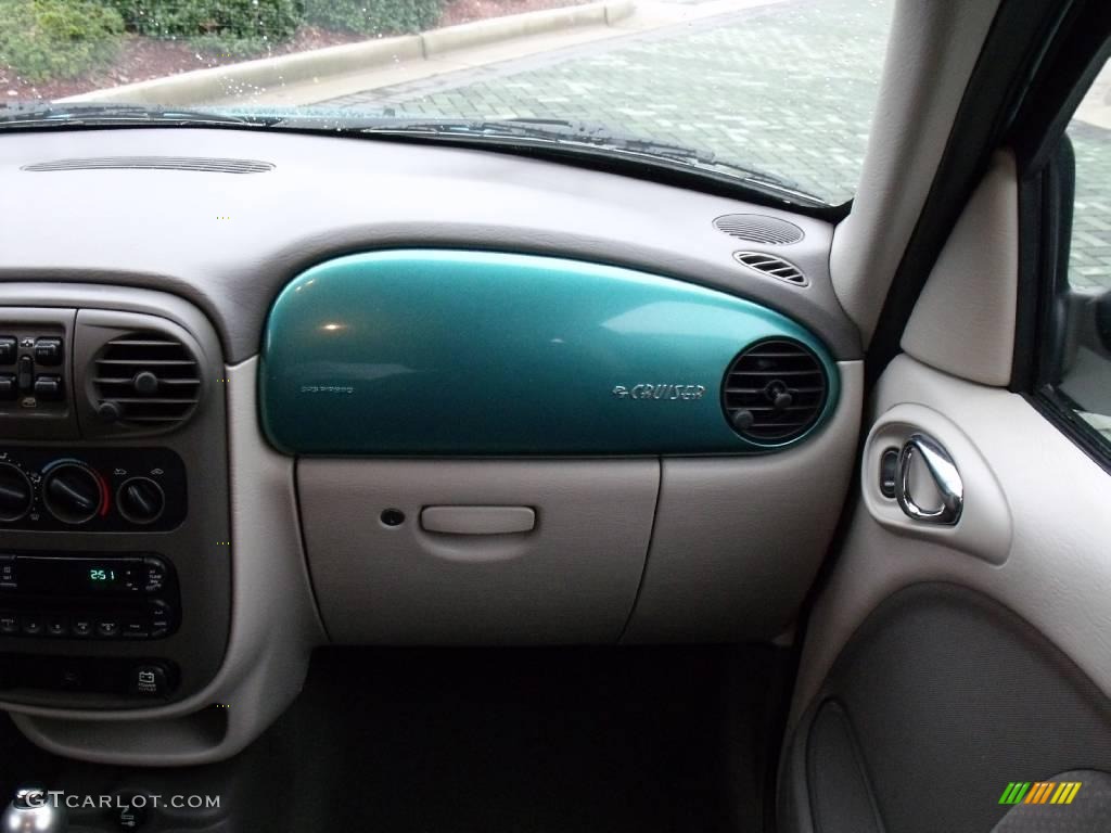 2004 PT Cruiser Touring Turbo - Seamist Green Metallic / Taupe/Pearl Beige photo #20