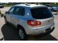 Reflex Silver Metallic - Tiguan SE Photo No. 3