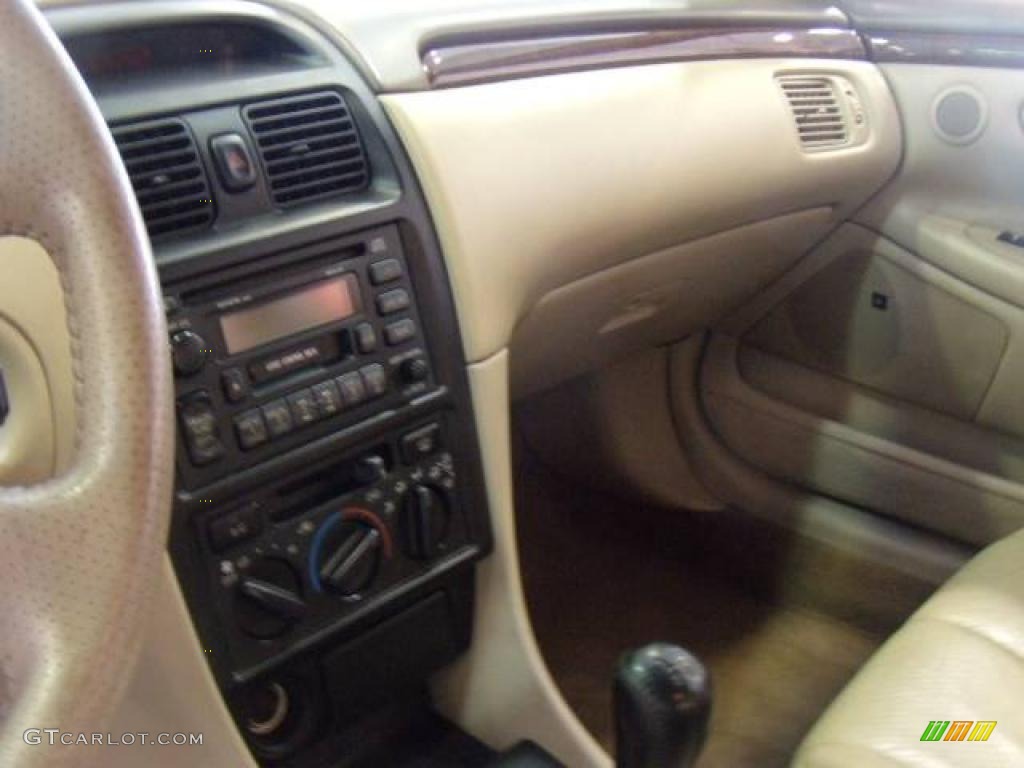 1999 Solara SE V6 Coupe - Fairway Green Pearl / Ivory photo #19