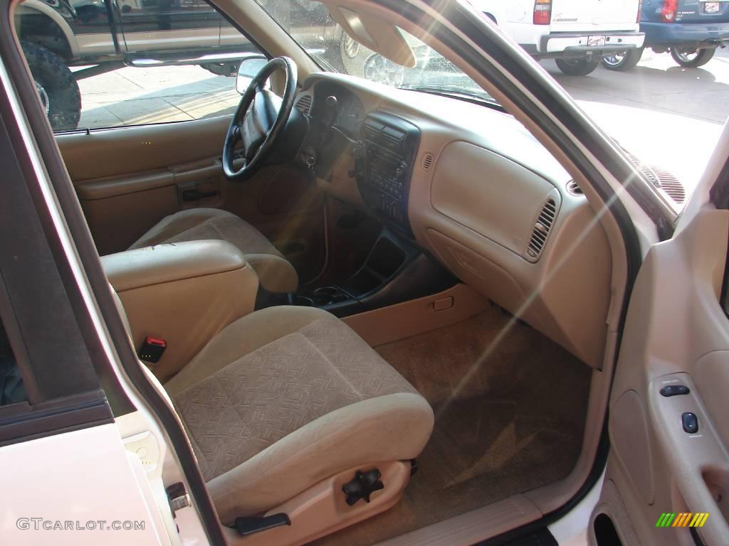1999 Explorer XLT 4x4 - Oxford White / Medium Prairie Tan photo #11