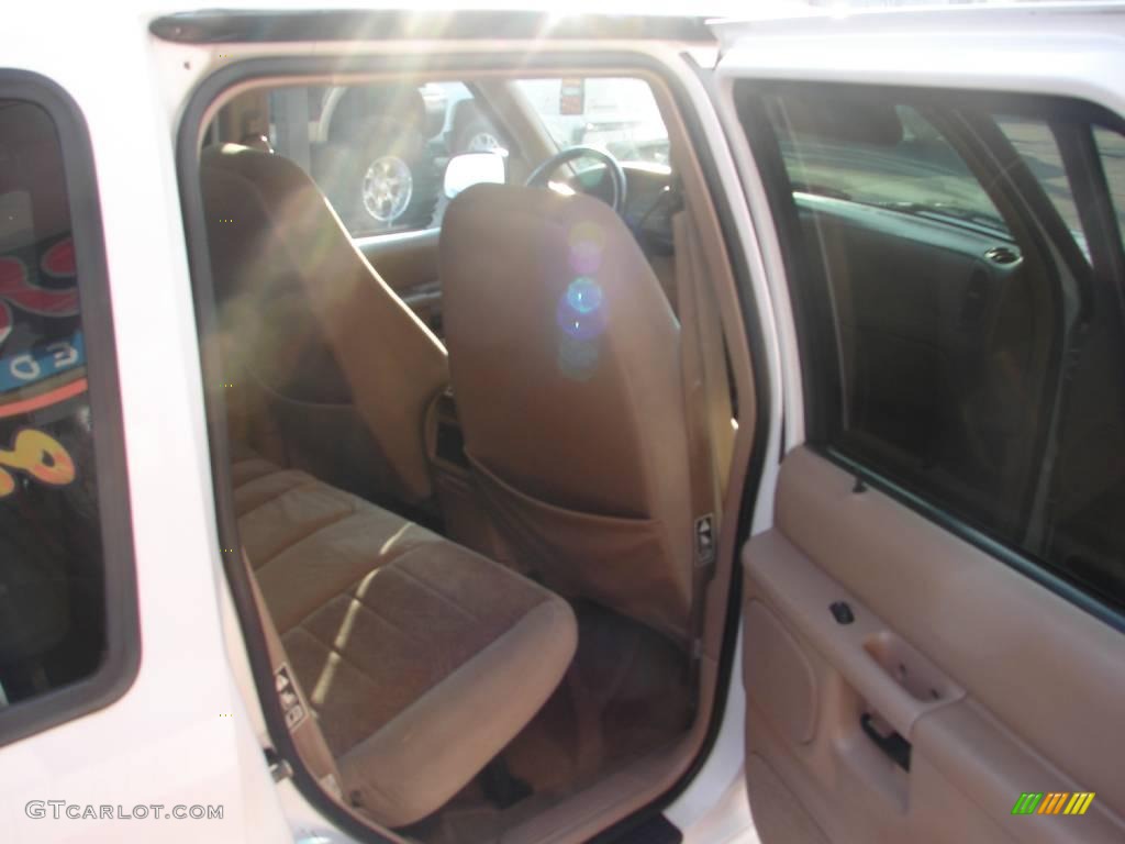1999 Explorer XLT 4x4 - Oxford White / Medium Prairie Tan photo #12
