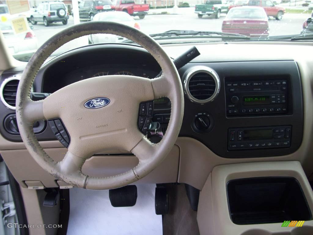 2003 Expedition Eddie Bauer 4x4 - Oxford White / Medium Parchment photo #14