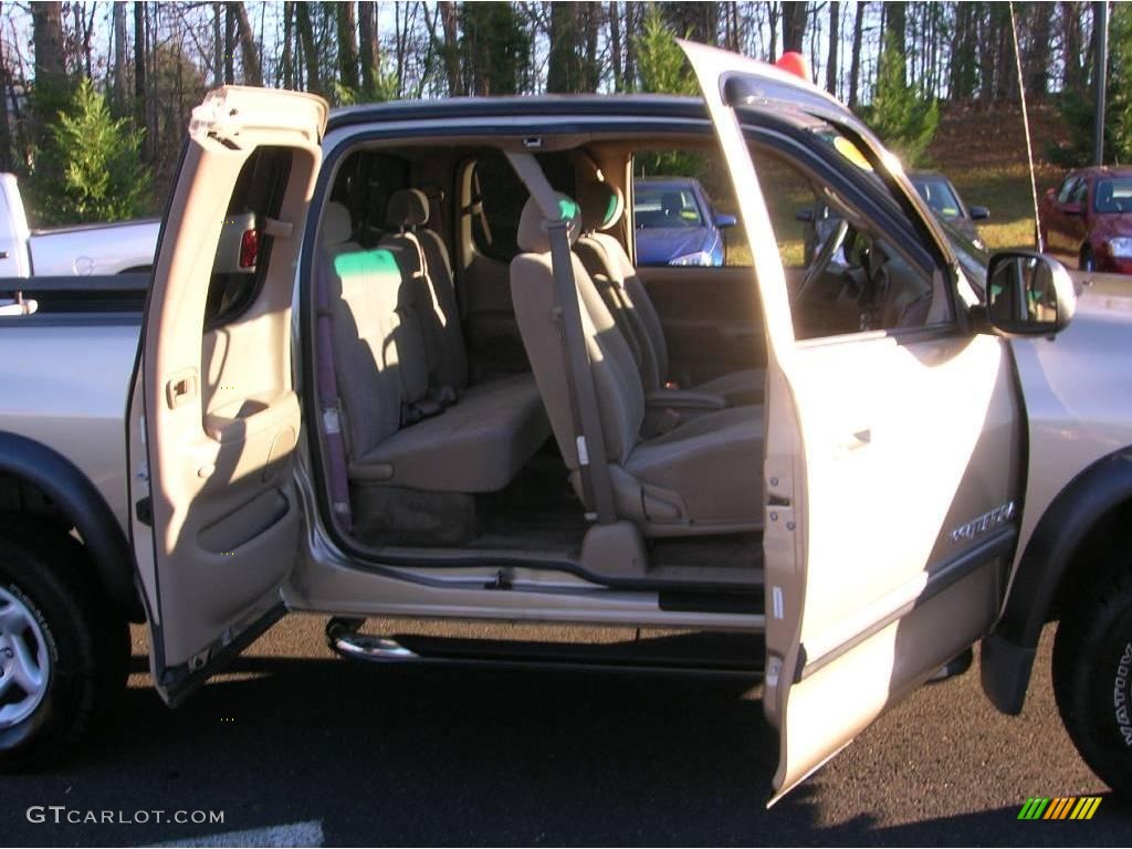 2002 Tundra SR5 Access Cab 4x4 - Desert Sand / Oak photo #4