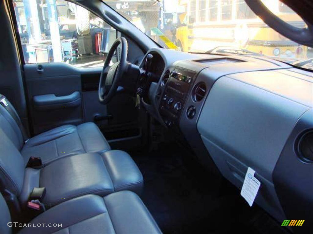 2005 F150 XL Regular Cab - Dark Shadow Grey Metallic / Medium Flint Grey photo #22