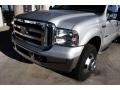 2005 Silver Metallic Ford F350 Super Duty Lariat Crew Cab 4x4 Dually  photo #17