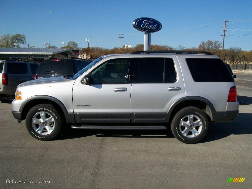 2004 Explorer XLT - Silver Birch Metallic / Graphite photo #2