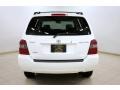 Super White - Highlander 4WD Photo No. 6