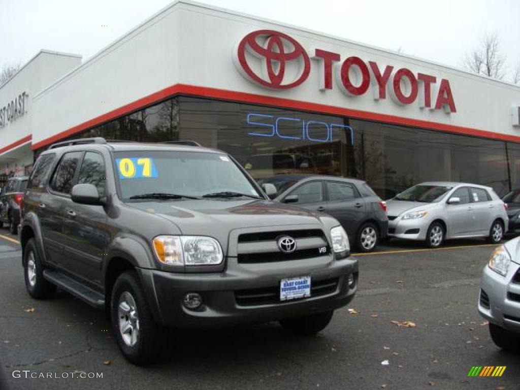 Phantom Gray Pearl Toyota Sequoia