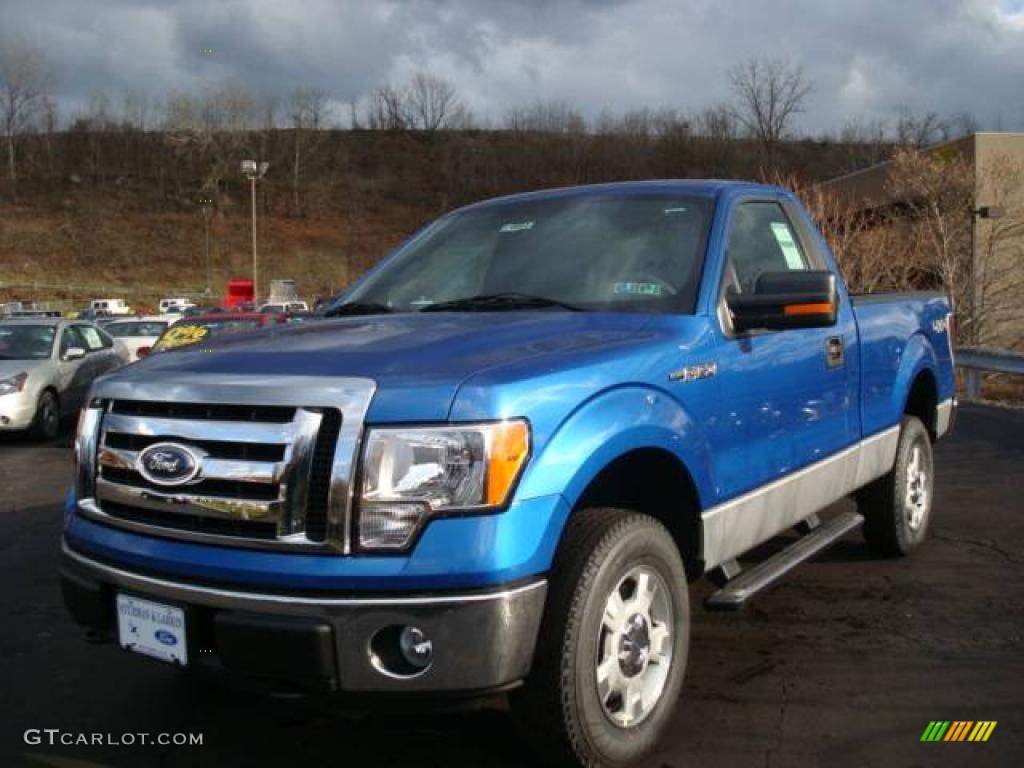 2010 F150 XLT Regular Cab 4x4 - Blue Flame Metallic / Medium Stone photo #7