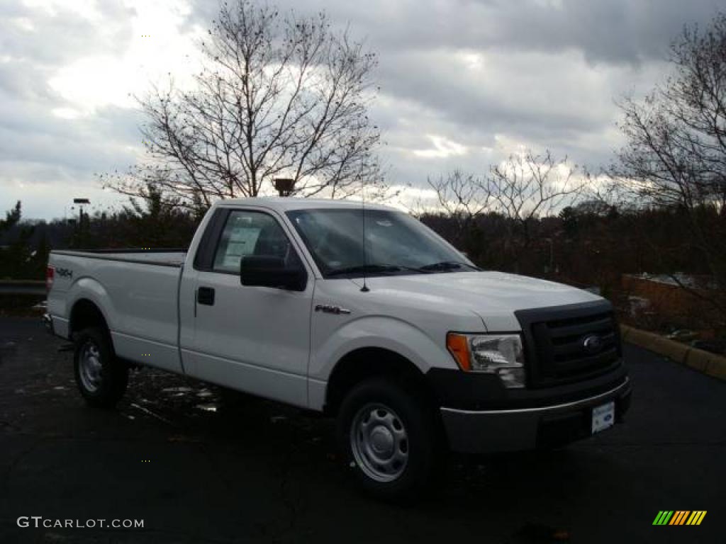 2010 F150 XL Regular Cab 4x4 - Oxford White / Medium Stone photo #1