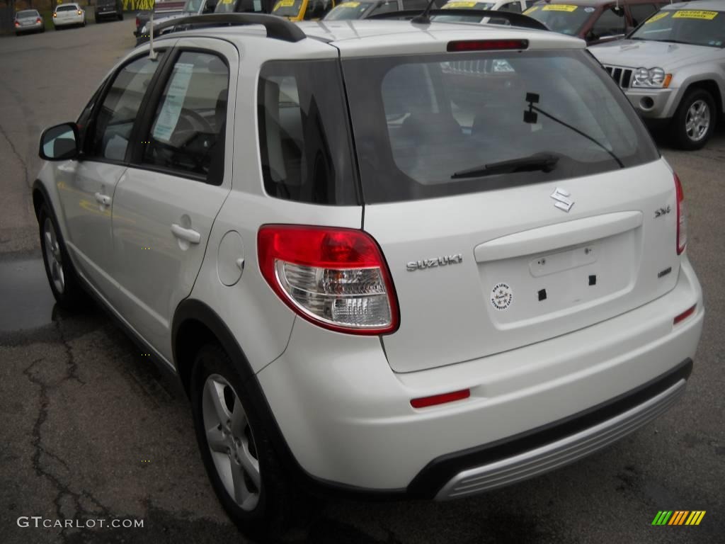 2007 SX4 Convenience AWD - Pearl White / Black photo #4