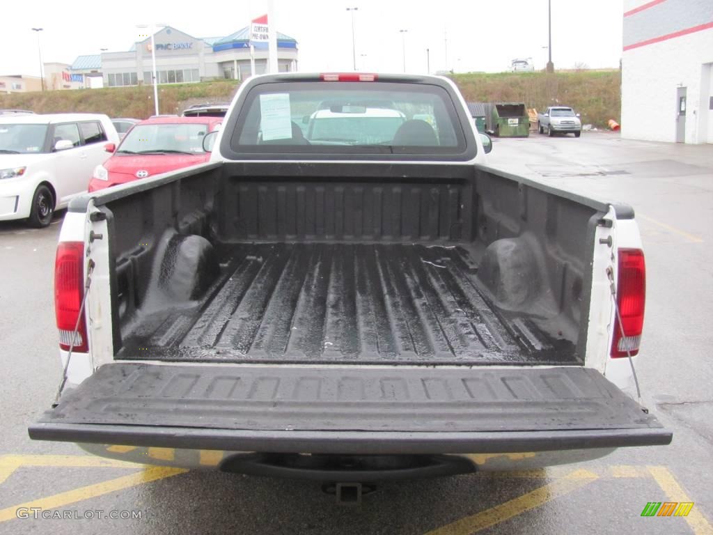 2001 F150 XL Regular Cab - Oxford White / Medium Graphite photo #6