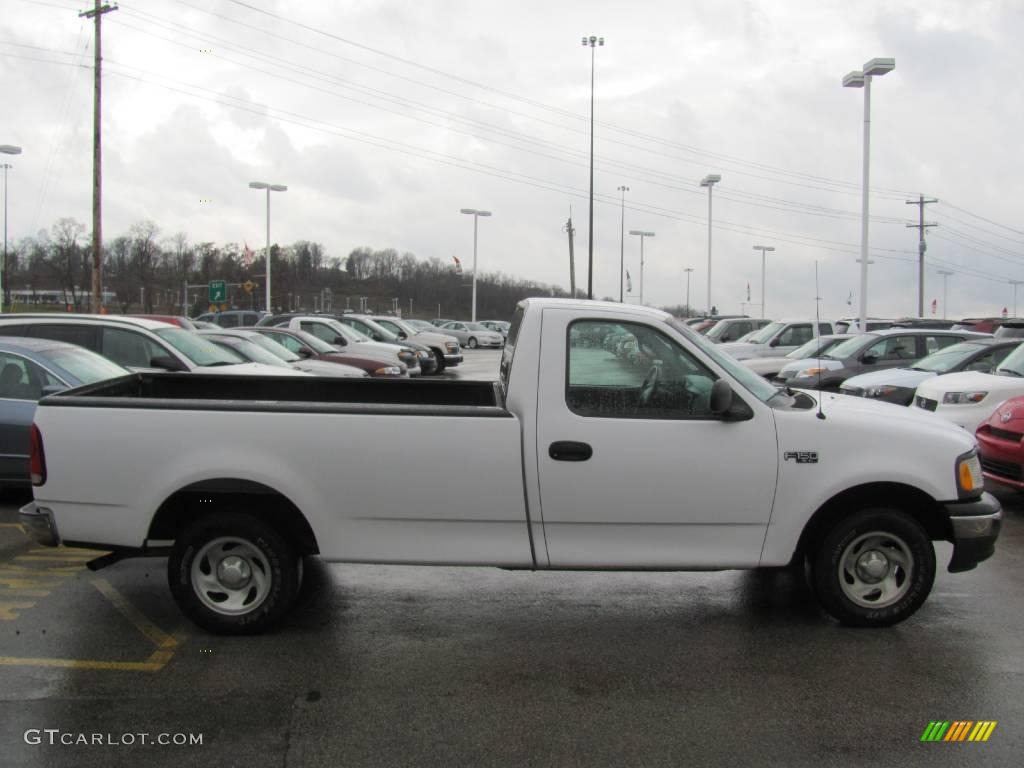 2001 F150 XL Regular Cab - Oxford White / Medium Graphite photo #8