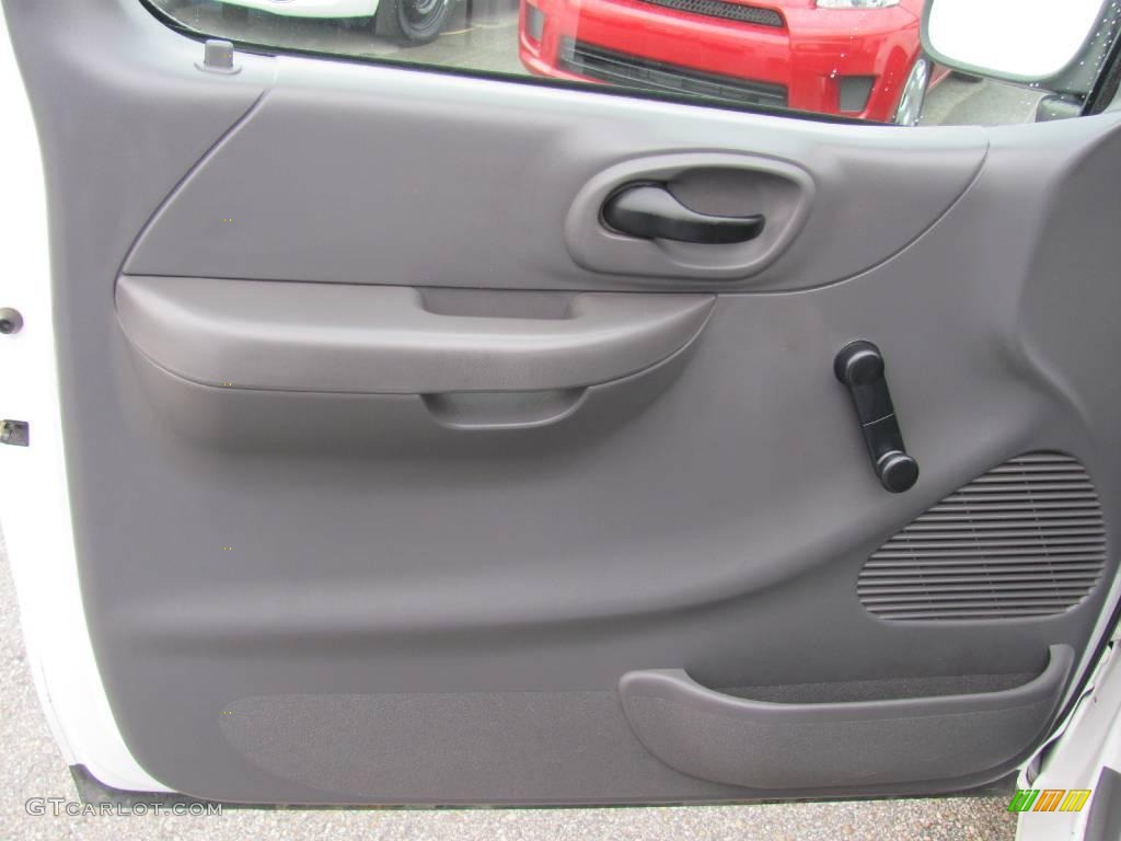 2001 F150 XL Regular Cab - Oxford White / Medium Graphite photo #12
