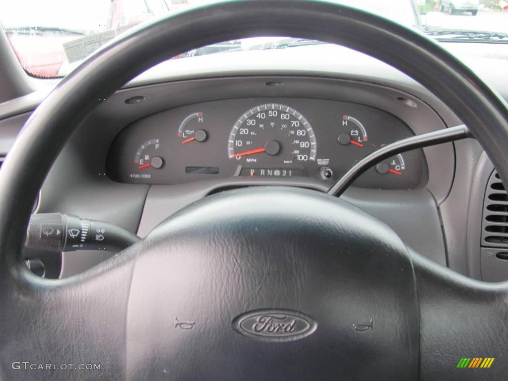 2001 F150 XL Regular Cab - Oxford White / Medium Graphite photo #17