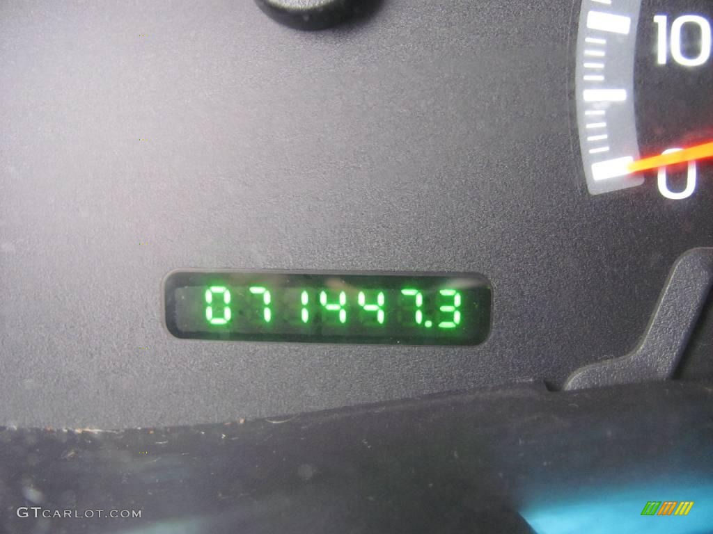 2001 F150 XL Regular Cab - Oxford White / Medium Graphite photo #20