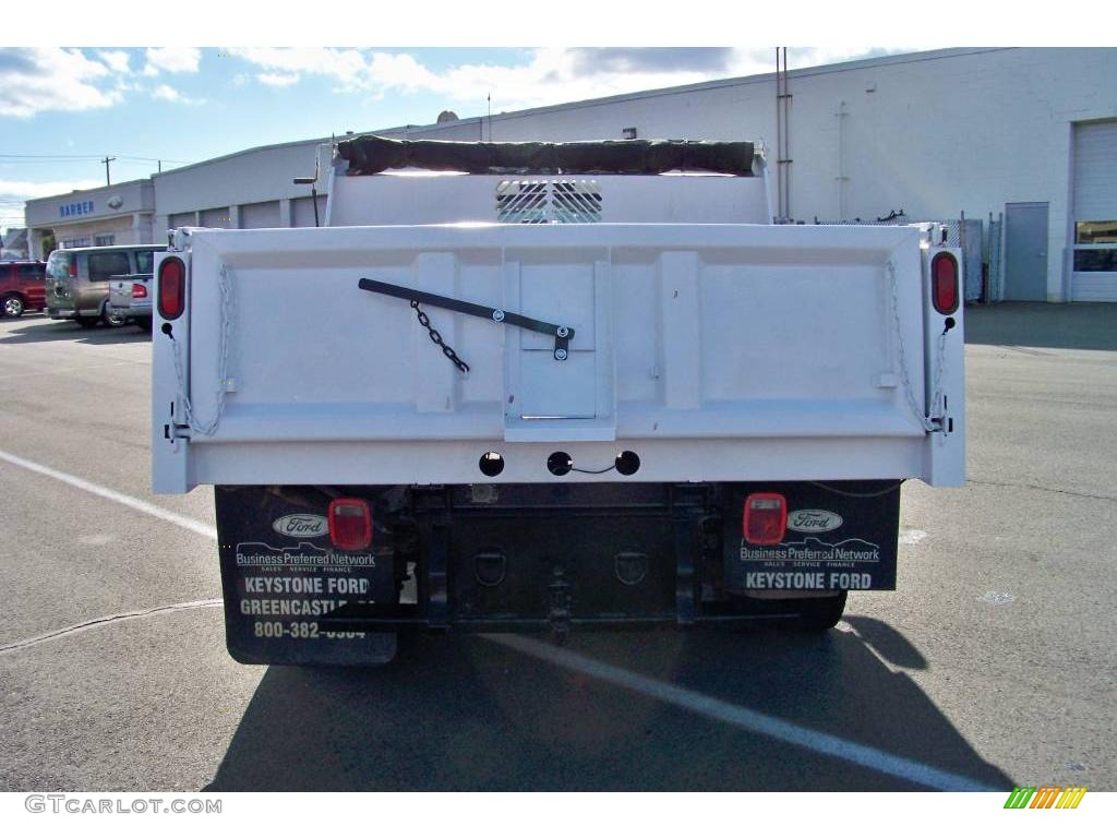 2005 F450 Super Duty XL Regular Cab 4x4 Chassis Dump Truck - Oxford White / Medium Flint photo #6