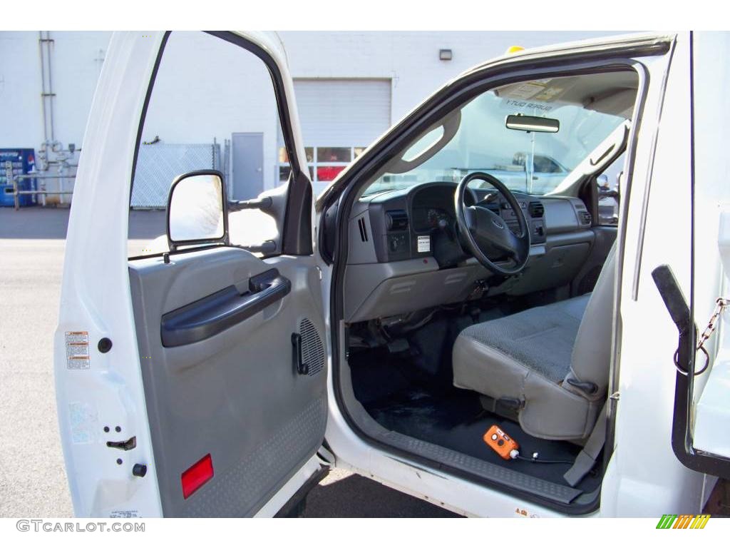 2005 F450 Super Duty XL Regular Cab 4x4 Chassis Dump Truck - Oxford White / Medium Flint photo #11