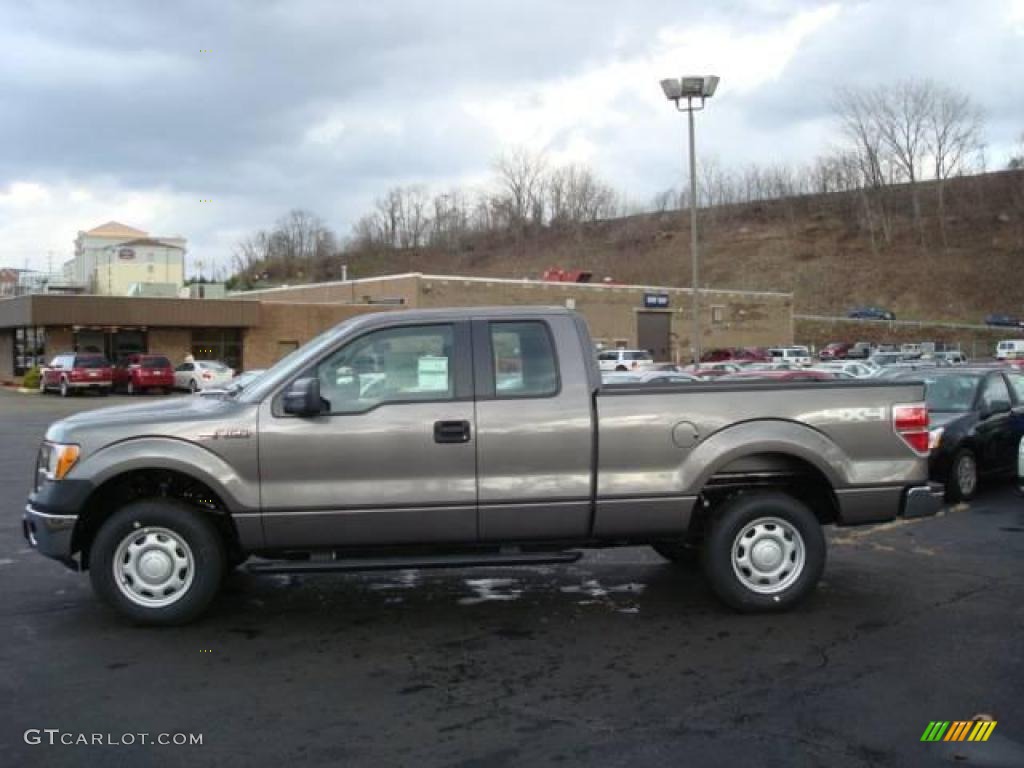 2010 F150 XL SuperCab 4x4 - Sterling Grey Metallic / Medium Stone photo #6