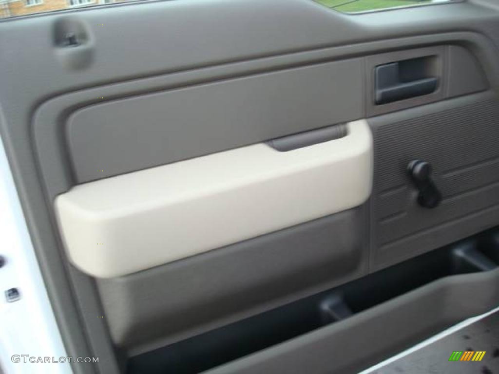 2010 F150 XLT Regular Cab - Oxford White / Medium Stone photo #13