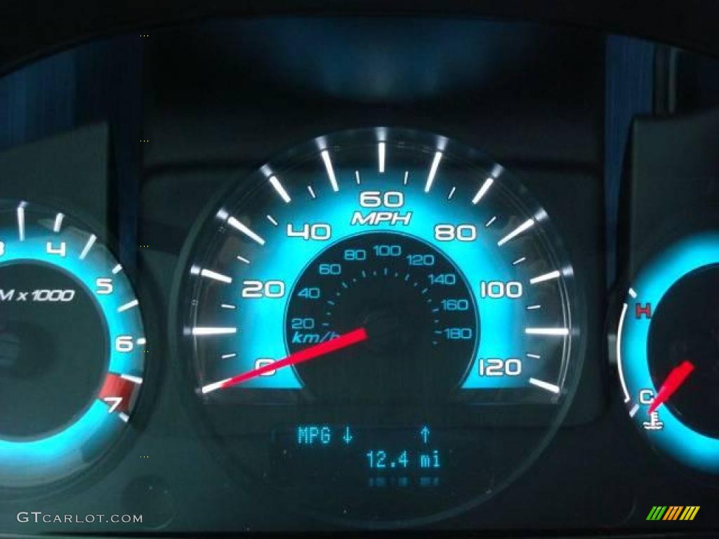 2010 Fusion SE V6 - Brilliant Silver Metallic / Charcoal Black photo #20