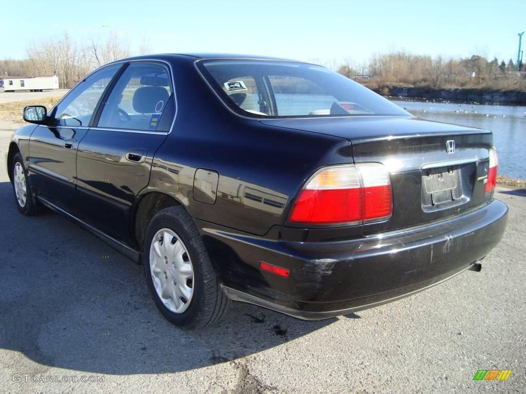 1996 Accord LX Sedan - Granada Black Pearl Metallic / Gray photo #7