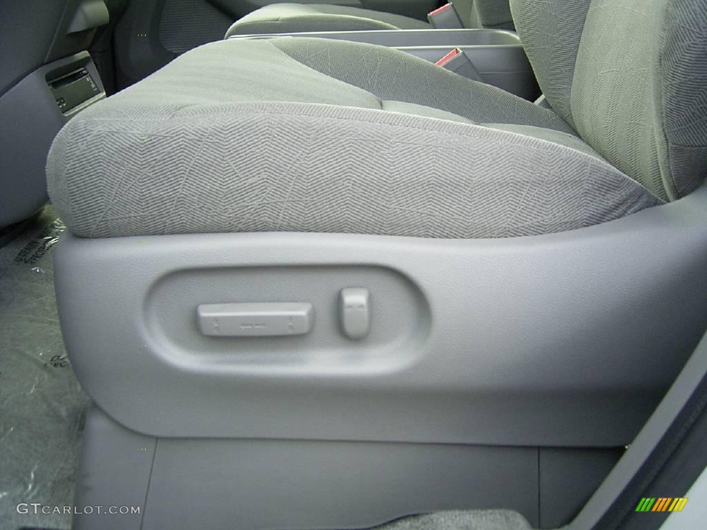 2010 Odyssey EX - Alabaster Silver Metallic / Gray photo #9