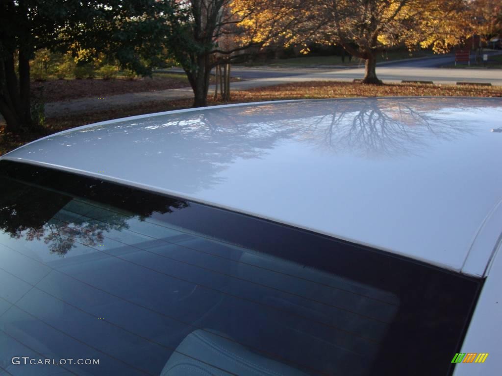 2002 XG350 L Sedan - Ivory White Pearl / Beige photo #12