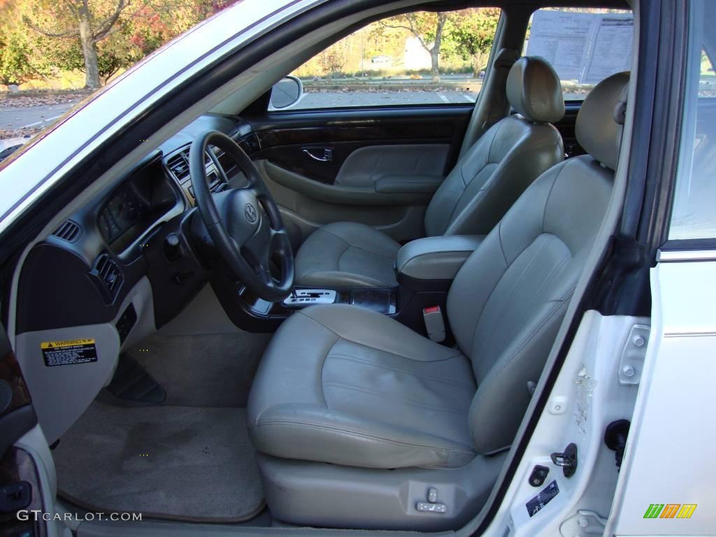 2002 XG350 L Sedan - Ivory White Pearl / Beige photo #16