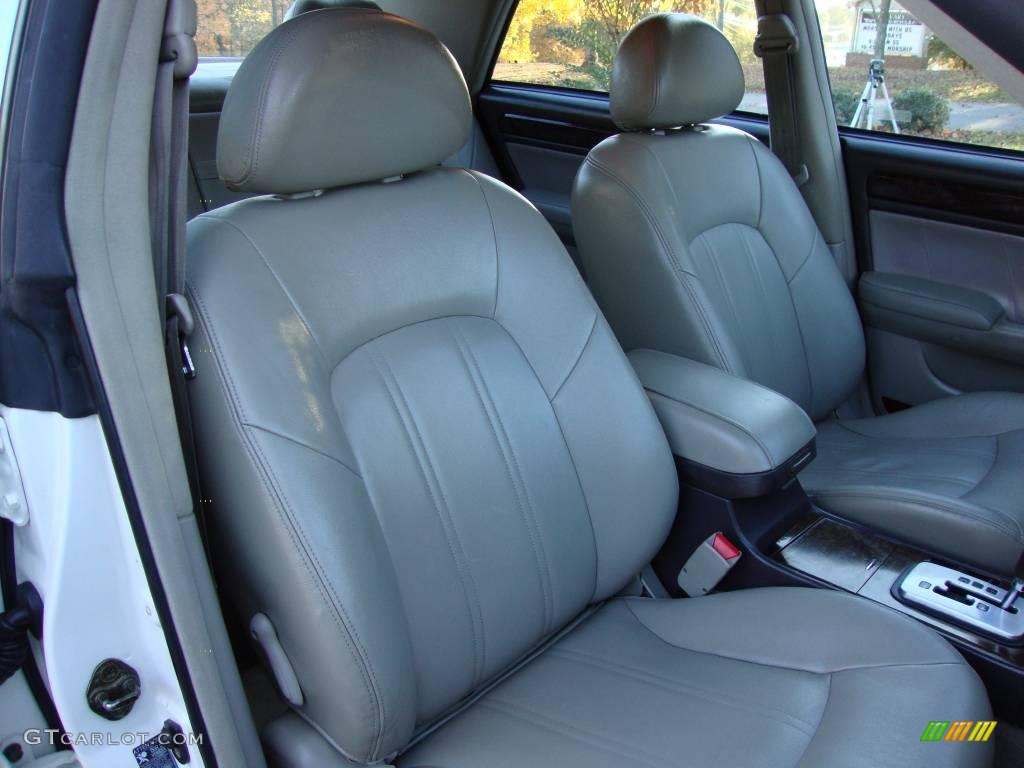 2002 XG350 L Sedan - Ivory White Pearl / Beige photo #17